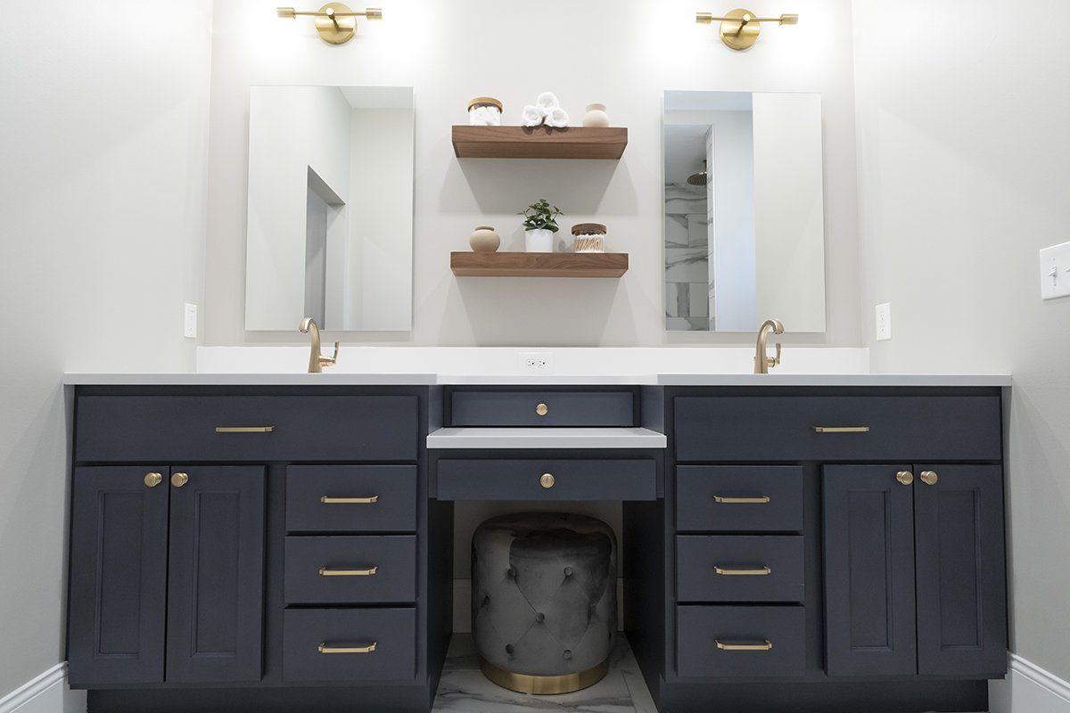 Custom bath vanity cabinetry by Verde Cabinet Studio