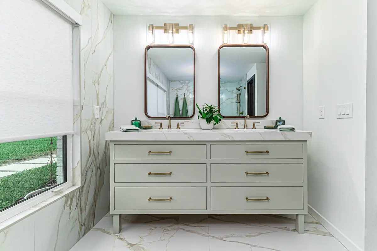 Custom bath vanity cabinetry by Verde Cabinet Studio (2)