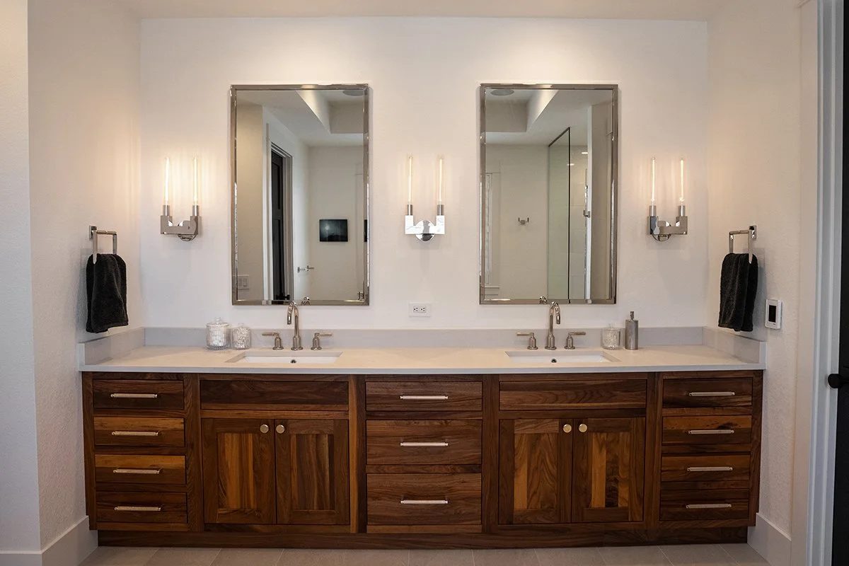 Custom bath vanity cabinetry by Verde Cabinet Studio (4)