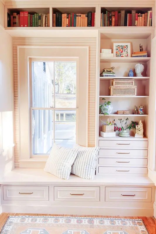 Custom living room built-in cabinetry by Verde Cabinet Studio (7)