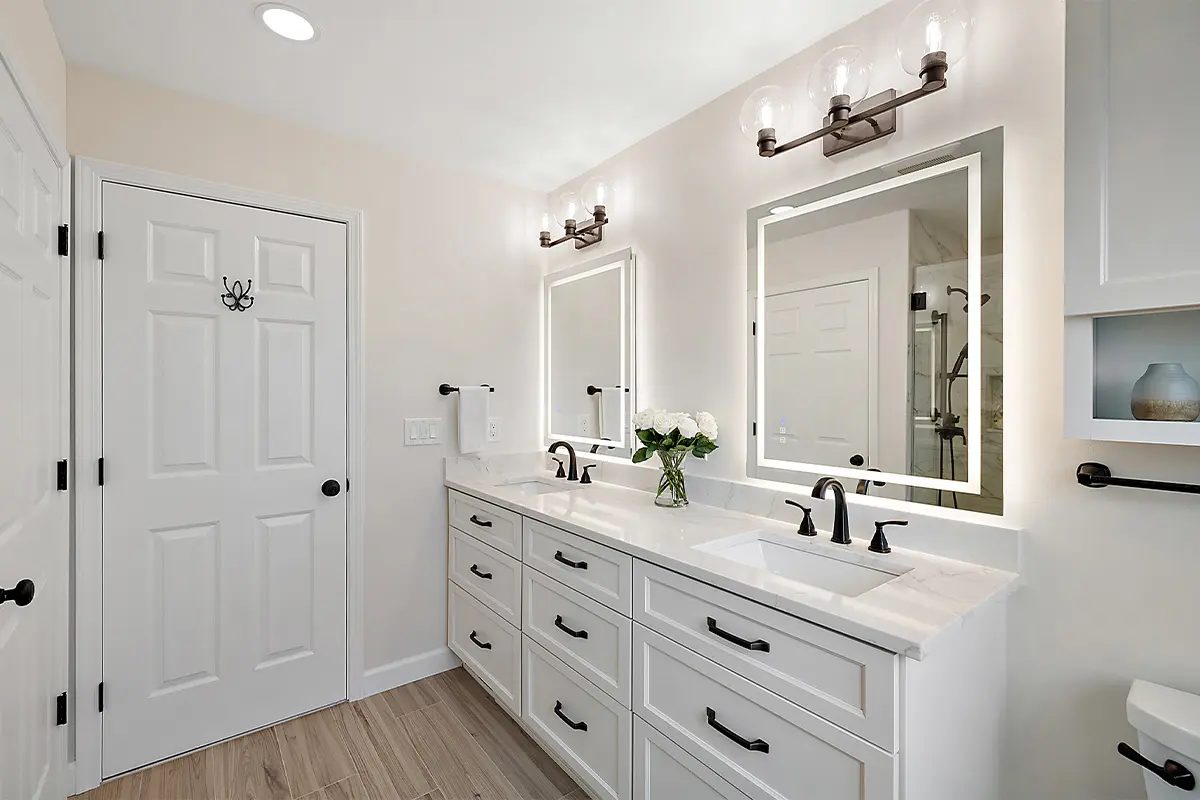 Custom bath vanity cabinetry by Verde Cabinet Studio (10)