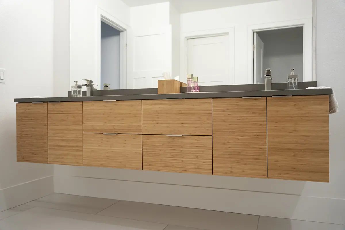 Custom bath vanity cabinetry by Verde Cabinet Studio (11)