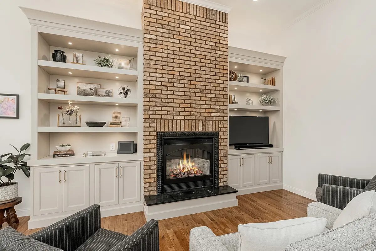 Custom living room built-in cabinetry by Verde Cabinet Studio (8)