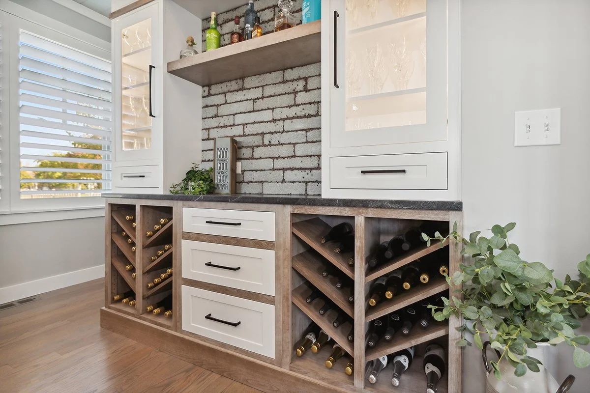 Custom bar and wine storage cabinetry by Verde Cabinet Studio (4)