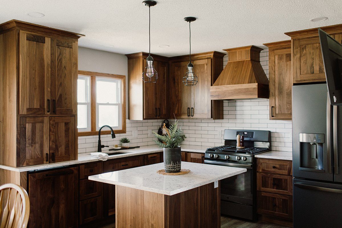 Custom kitchen cabinetry by Verde Cabinet Studio (11)